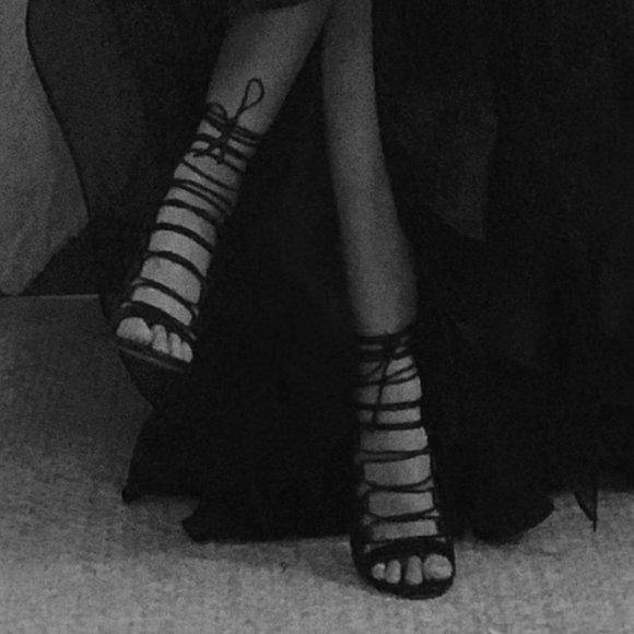 Meet your Posher, Justine - Picture 1 of 1